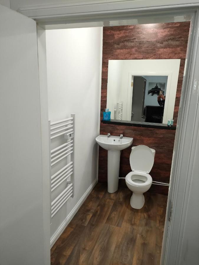 The Townhouse Accommodation 덤프리스 외부 사진