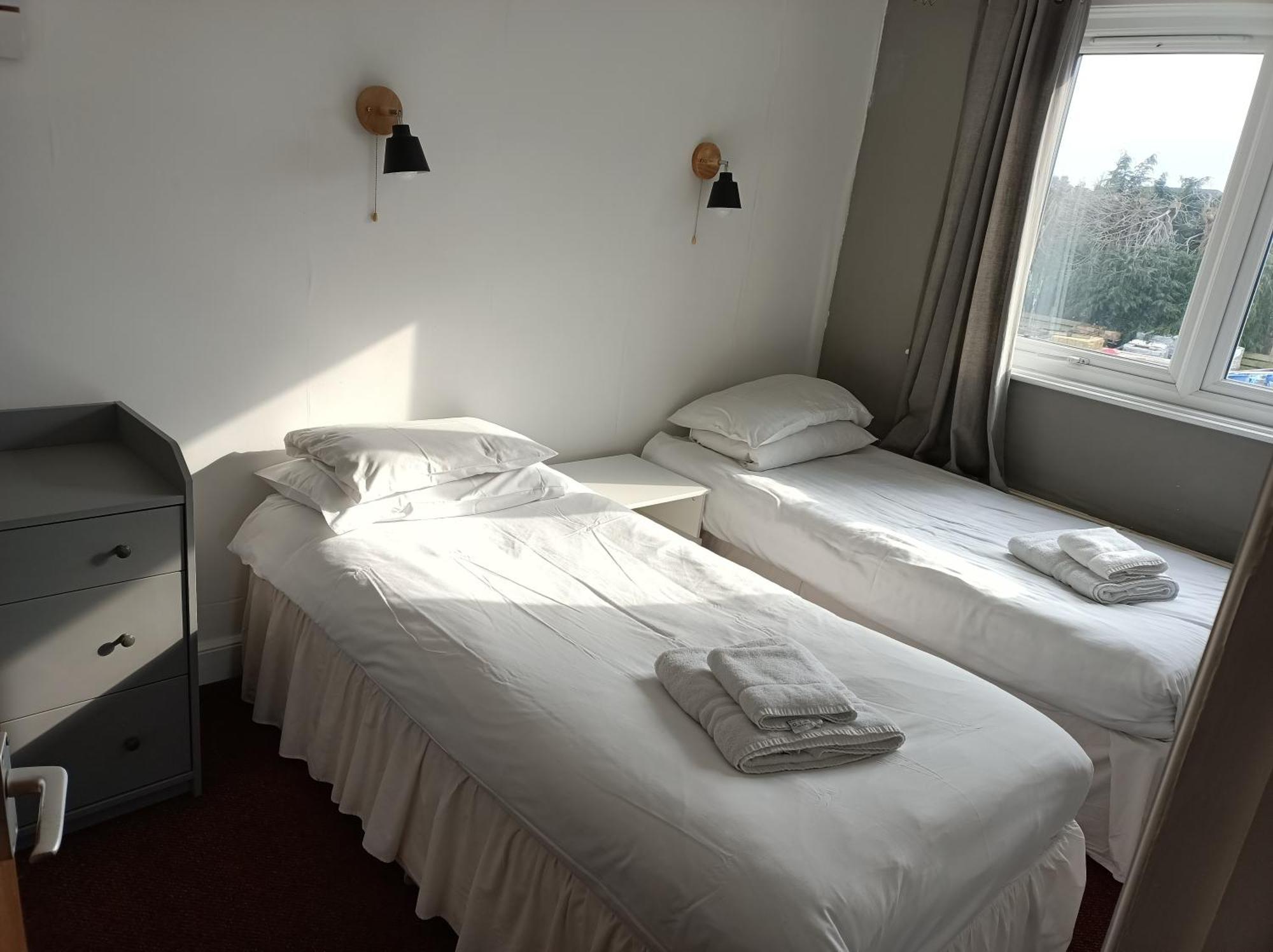 The Townhouse Accommodation 덤프리스 외부 사진