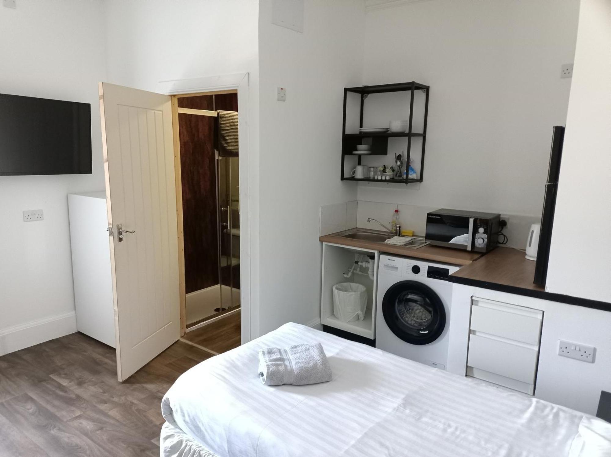 The Townhouse Accommodation 덤프리스 외부 사진